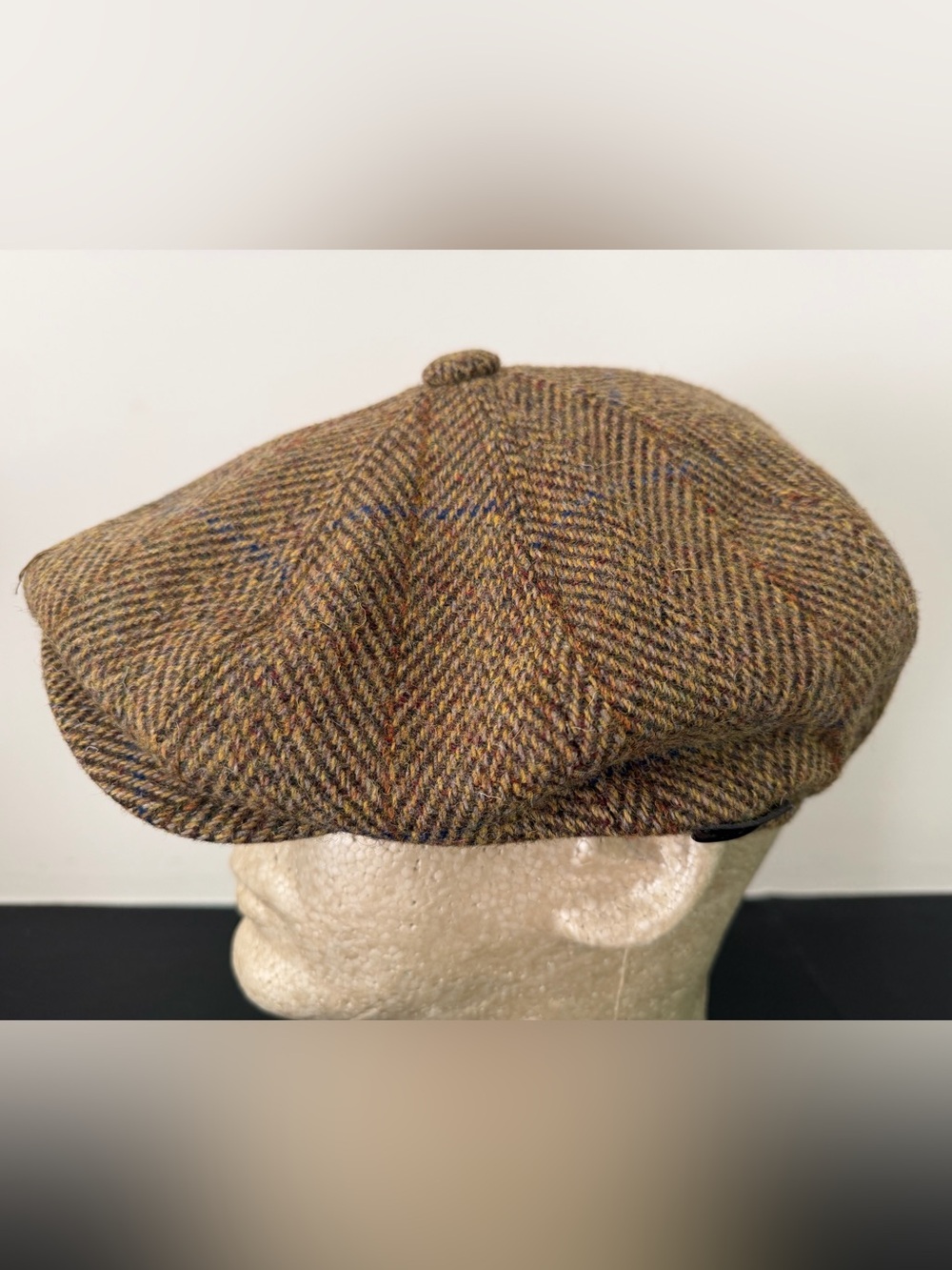 Traditional British “Peaky Blinders” Cap. Size X-XL. Tan/Brown. NWOT.